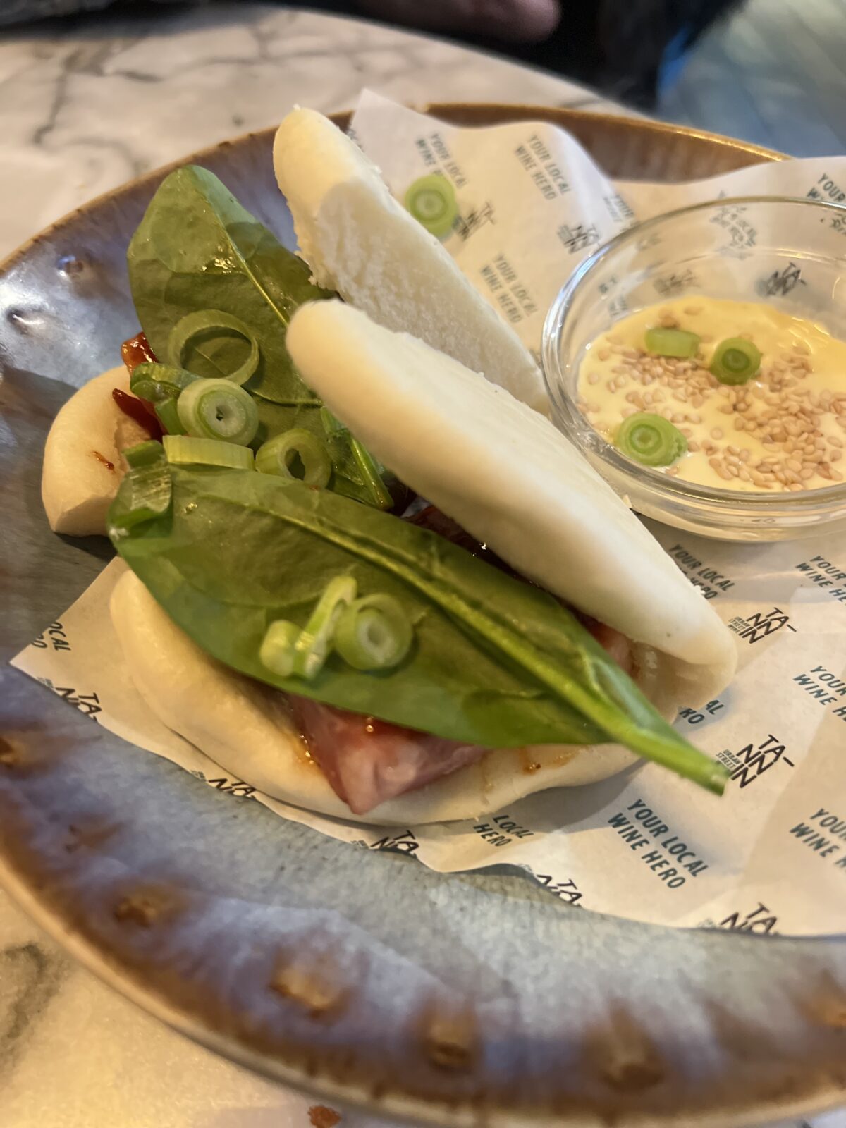 hondvriendelijke wijnbar antwerpen